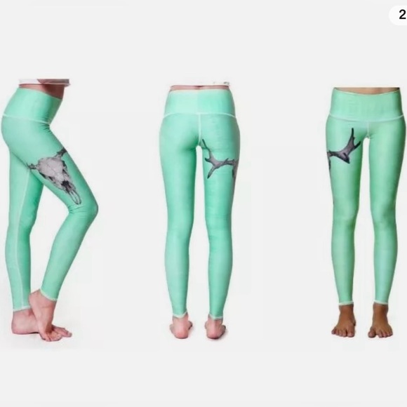 Teeki Leggings (in Deer Medicine, turquoise) - Picture 3 of 3